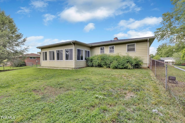 206 Cloverdale Pl, Bristol, TN 37620 - back of property with a fenced backyard and a chimney