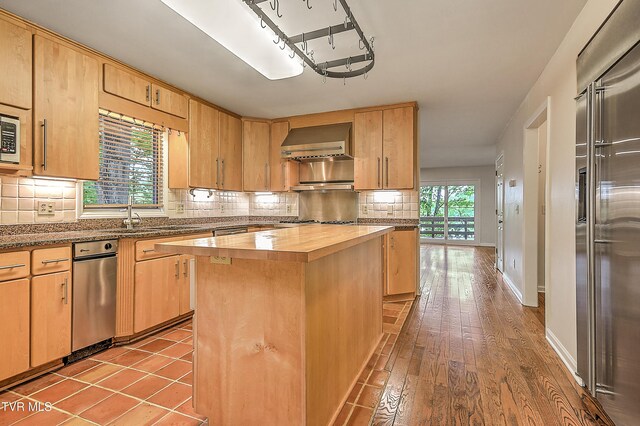 490 Hideaway Farm Rd, Piney Flats, TN 37686 - photo 9