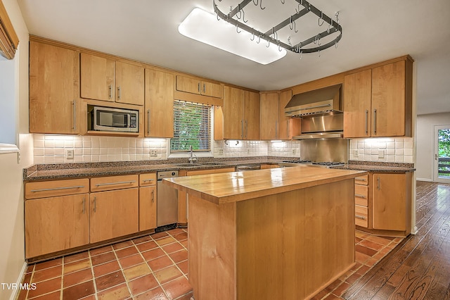 490 Hideaway Farm Rd, Piney Flats, TN 37686 - photo 10
