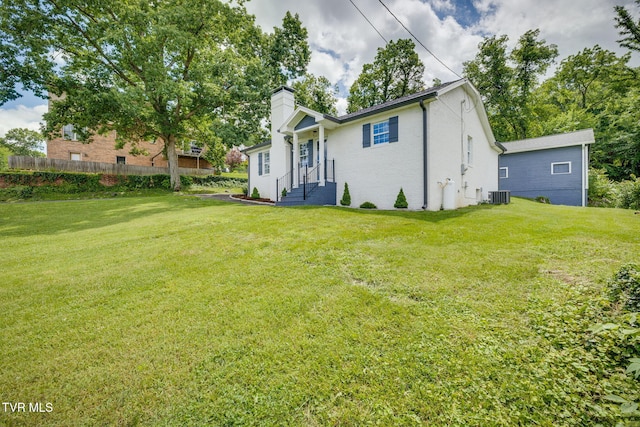 3528 Crestwood Dr, Kingsport, TN 37664 - rear view of property featuring a chimney