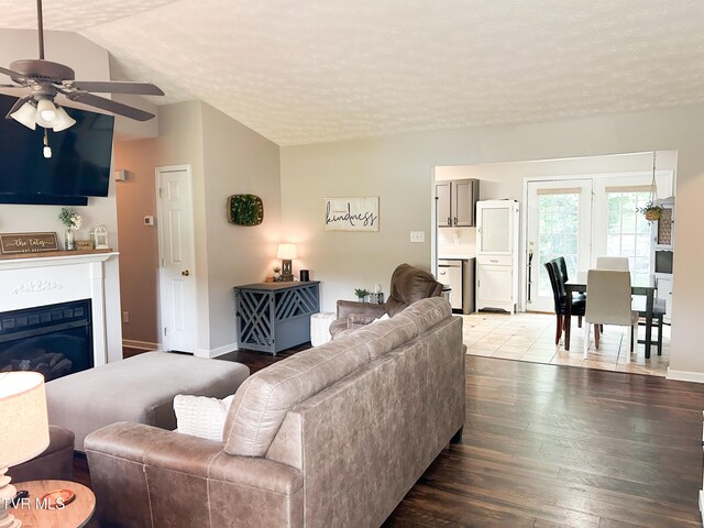 1032 Sugar Creek Ln, Knoxville, TN 37920 - photo 6