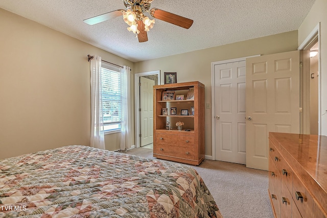 103 Jenny Ln, Jonesborough, TN 37659 - bedroom featuring light carpet, a textured ceiling, and a ceiling fan