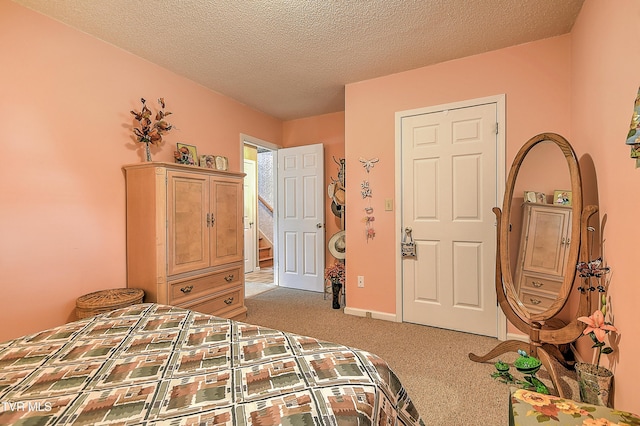 103 Jenny Ln, Jonesborough, TN 37659 - bedroom with light carpet and a textured ceiling