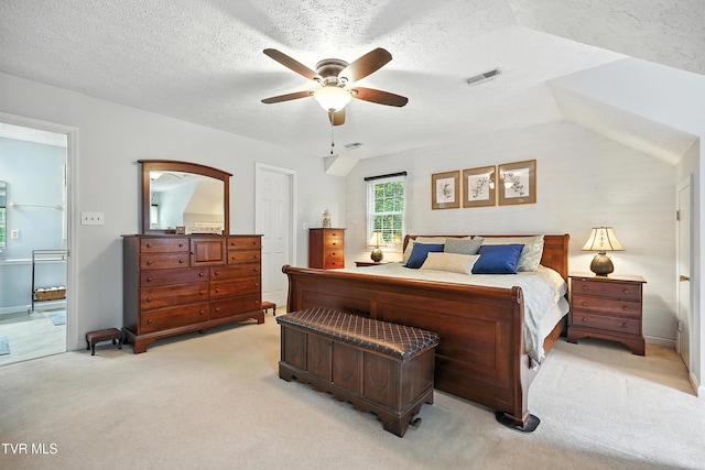 209 Timberland Cir, Kingsport, TN 37664 - bedroom featuring light colored carpet, a ceiling fan, and a textured ceiling
