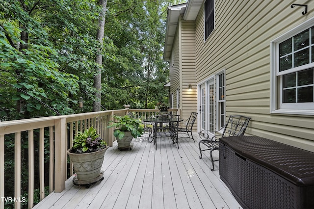 209 Timberland Cir, Kingsport, TN 37664 - deck with outdoor dining area