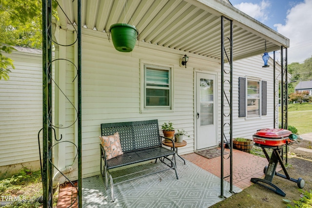 49 24th St, Bristol, TN 37620 - view of patio with a grill