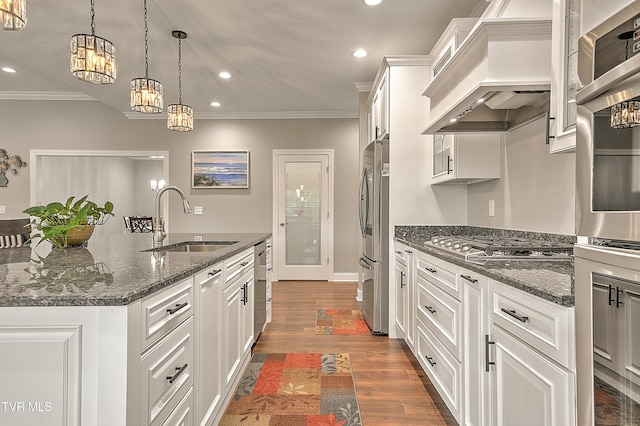 20385 Yeary Trl, Abingdon, VA 24211 - kitchen with custom range hood, stainless steel appliances, recessed lighting, a chandelier, and crown molding
