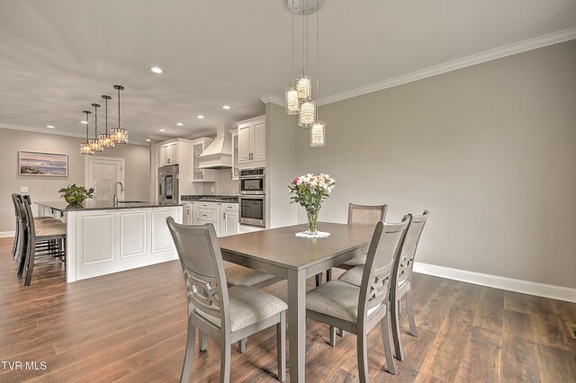 20385 Yeary Trl, Abingdon, VA 24211 - dining room with ornamental molding, a chandelier, recessed lighting, and dark wood-style flooring