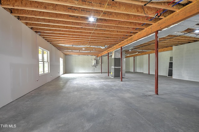 20385 Yeary Trl, Abingdon, VA 24211 - below grade area featuring heating unit