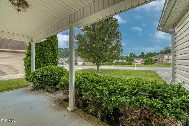250 Bradford Ln, Bristol, TN 37620 - photo 5