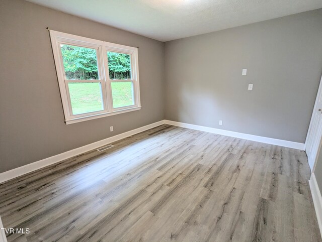 2324 Inglewood Dr, Kingsport, TN 37664 - photo 14