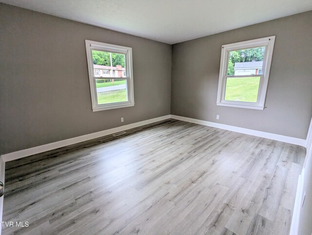 2324 Inglewood Dr, Kingsport, TN 37664 - photo 18