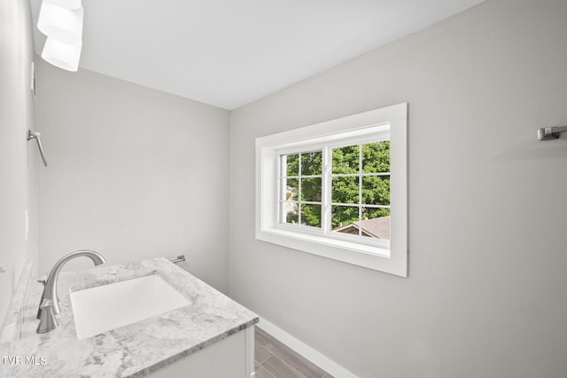 409 Pennsylvania Ave, Bristol, TN 37620 - laundry room with a sink and baseboards