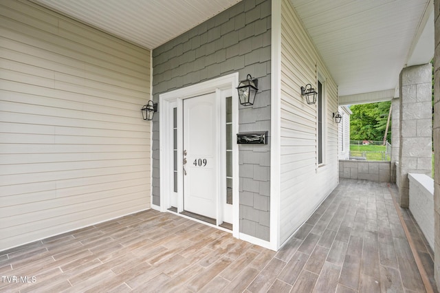 409 Pennsylvania Ave, Bristol, TN 37620 - doorway to property with a porch