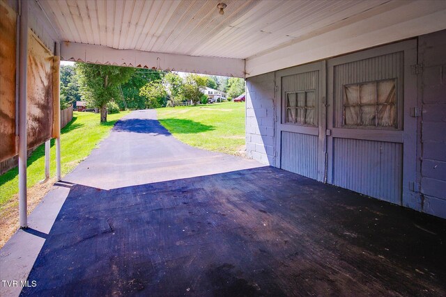 227 Jonesboro Dr, Bluff City, TN 37618 - view of patio