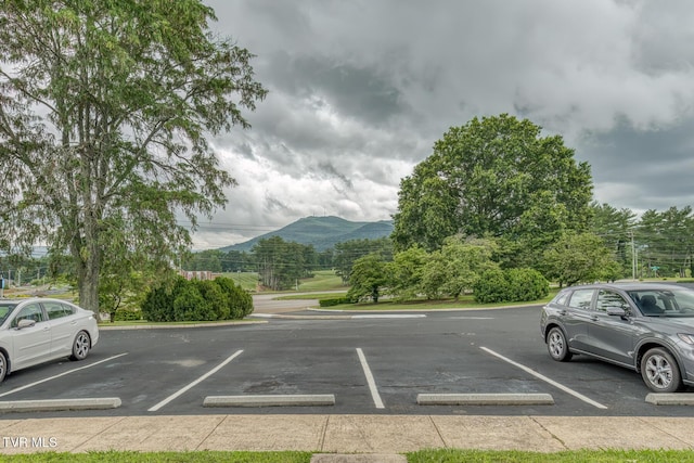 202 University Pkwy Unit 4E, Johnson City, TN 37604 - uncovered parking lot featuring a mountain view