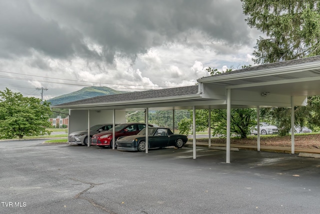202 University Pkwy Unit 4E, Johnson City, TN 37604 - view of covered parking lot