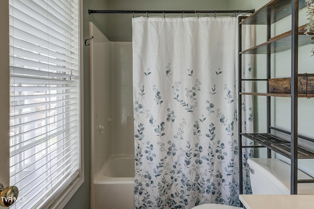33 Mockingbird Ct, Jonesborough, TN 37659 - full bathroom featuring shower / bath combo and toilet
