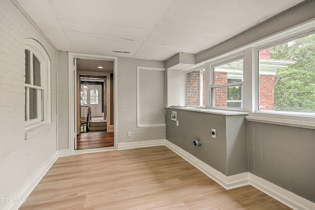 2061 King College Rd, Bristol, TN 37620 - spare room featuring light wood-style floors