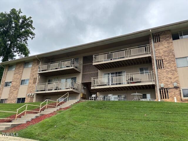 1085 Carriage Cir Unit 301, Bristol, VA 24201 - view of apartment building / complex