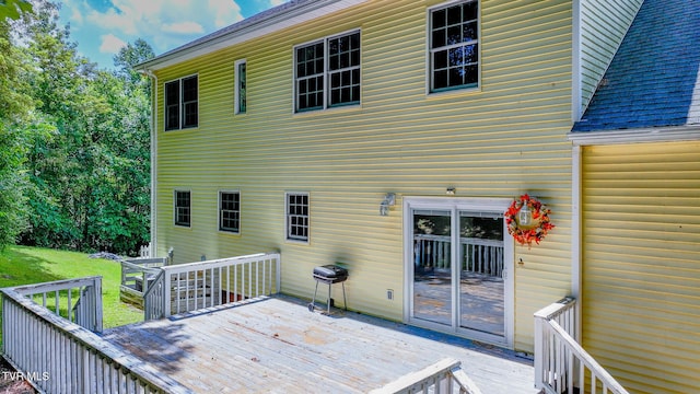 566 Beechwood Rd, Kingsport, TN 37663 - deck featuring a grill