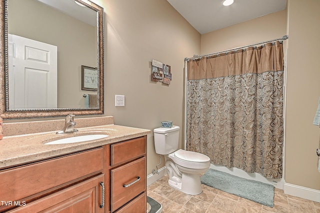 5000 Aberlea Pl, Piney Flats, TN 37686 - bathroom featuring vanity and shower / tub combo with curtain