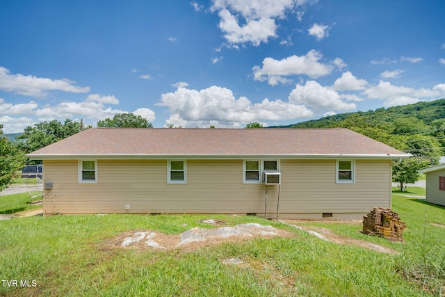 221 Mcfarland Dr, Kingsport, TN 37664 - view of side of property featuring crawl space, a yard, and cooling unit