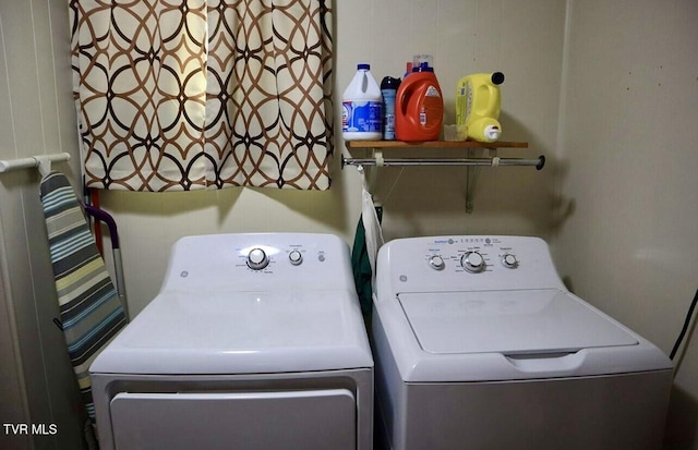 3219 Dungannon Rd, Coeburn, VA 24230 - laundry area with separate washer and dryer