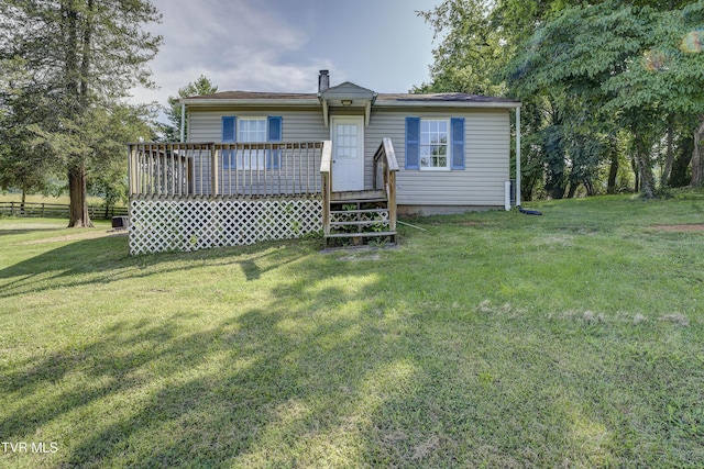 1277 Cooks Valley Rd, Kingsport, TN 37664 - back of property with a deck and a yard