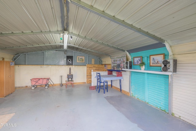 124 Maple Crest Cir, Surgoinsville, TN 37873 - garage featuring baseboards