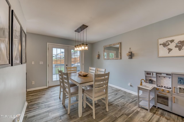 103 Daniels Way, Johnson City, TN 37615 - dining area with wood finished floors and a chandelier