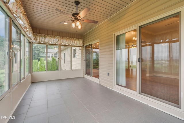 397 Ridgecrest Rd, Jonesborough, TN 37659 - unfurnished sunroom featuring a ceiling fan