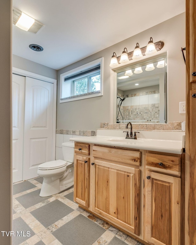 397 Ridgecrest Rd, Jonesborough, TN 37659 - full bath with vanity and a shower