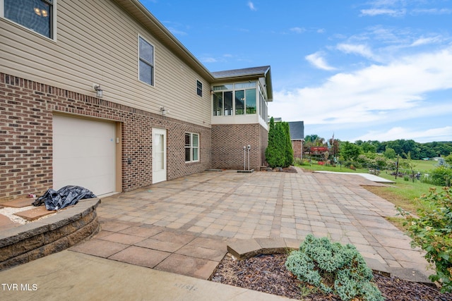 397 Ridgecrest Rd, Jonesborough, TN 37659 - view of patio / terrace with a garage