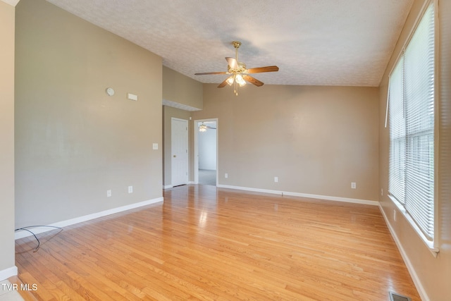 210 Navajo Trl, Church Hill, TN 37642 - photo 9