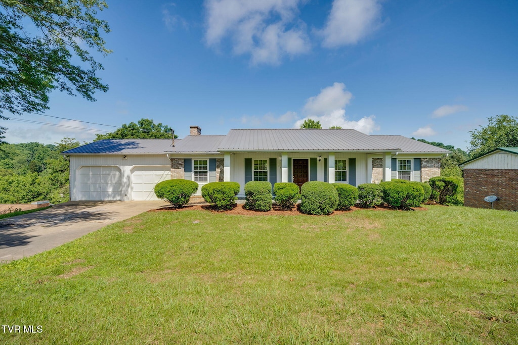 328 Blue Haven Dr, Kingsport, TN 37663 - photo 1