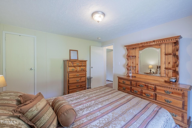 1070 Bill Martin Rd, Afton, TN 37616 - bedroom featuring a textured ceiling
