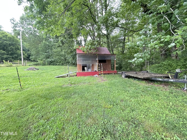 134 Carver Crabtree Rd, Hampton, TN 37658 - view of green lawn featuring an outdoor structure