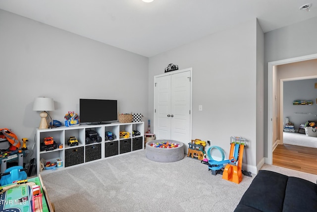 107 Ervin Loop, Erwin, TN 37650 - rec room featuring carpet and baseboards
