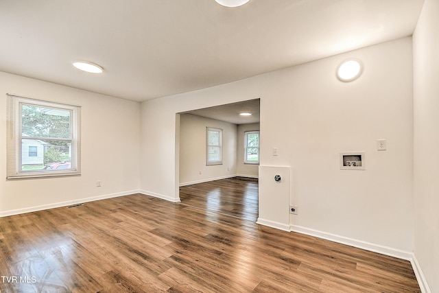 1648 E St, Kingsport, TN 37664 - empty room featuring wood finished floors and baseboards