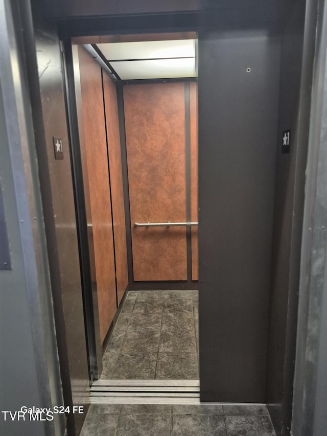 116 Tipton St Unit 209, Johnson City, TN 37604 - elevator