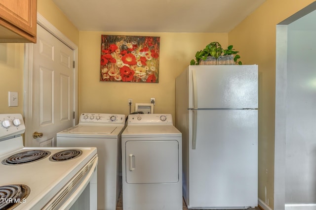 2344 Anderson St, Bristol, TN 37620 - laundry room with washer / clothes dryer