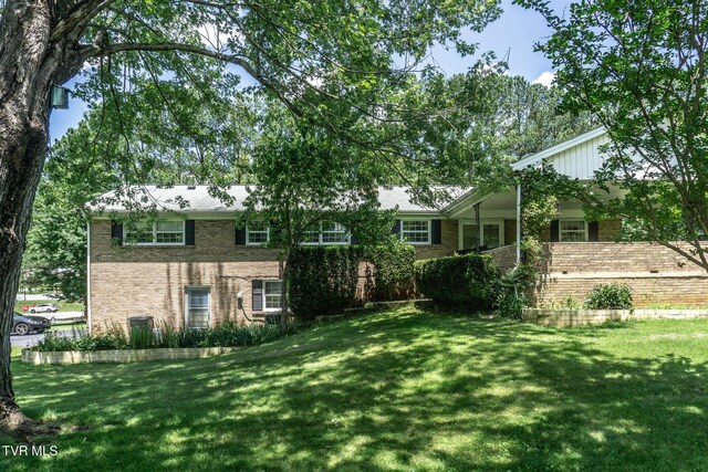 2449 Jennings Dr, Kingsport, TN 37660 - photo 6