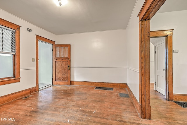1149 Moorland Ave, Bristol, VA 24201 - spare room with wood finished floors and baseboards