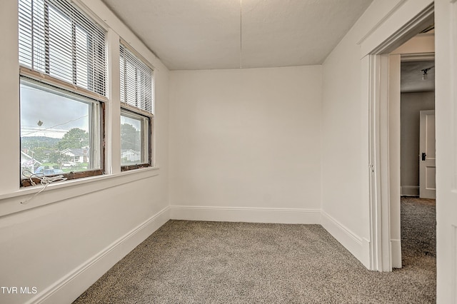 1149 Moorland Ave, Bristol, VA 24201 - empty room featuring carpet floors and baseboards