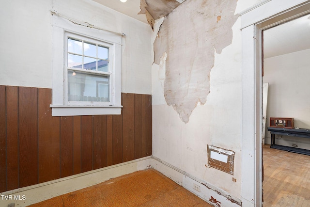 1411 E Unaka Ave, Johnson City, TN 37601 - unfurnished room with wainscoting and wooden walls