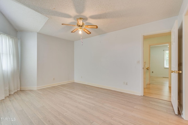 256 S Creek Ct, Kingsport, TN 37663 - empty room with ceiling fan, a textured ceiling, and light wood-type flooring