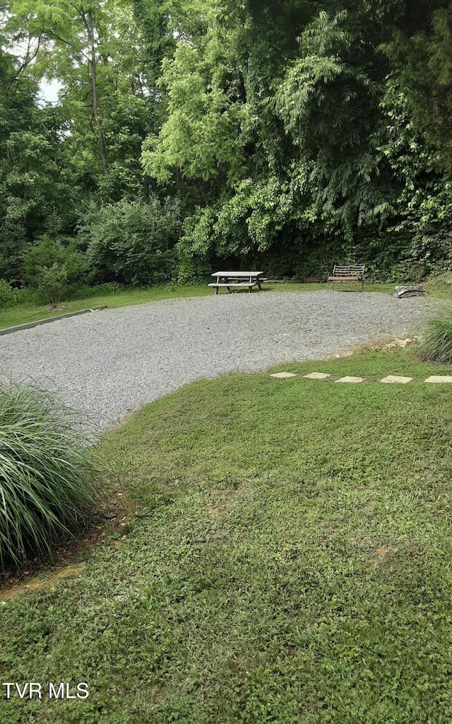 237 Stone Edge Cir, Kingsport, TN 37660