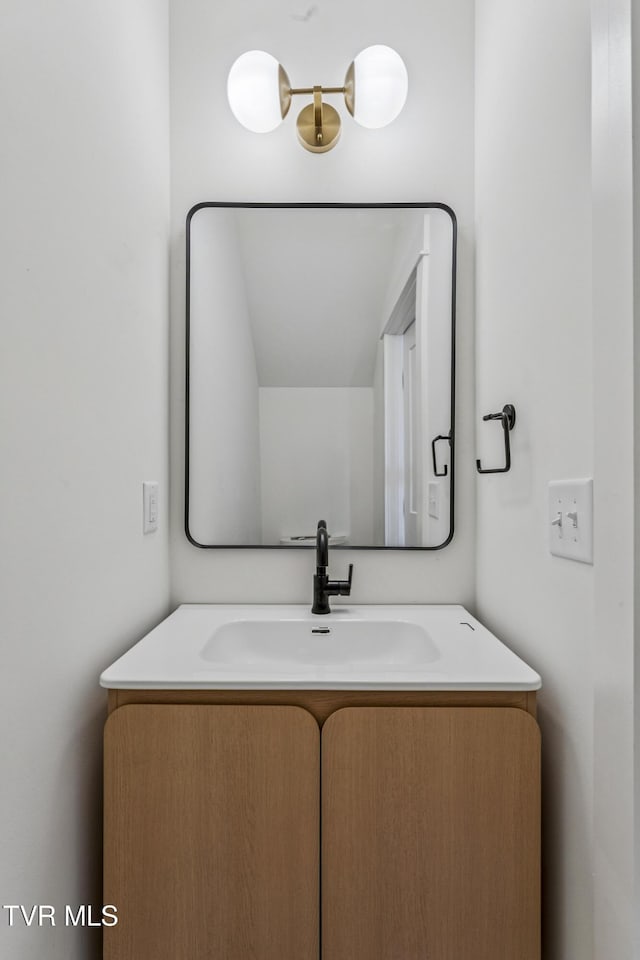 1533 Pactolas Rd Unit 107, Johnson City, TN 37604 - bathroom featuring vanity