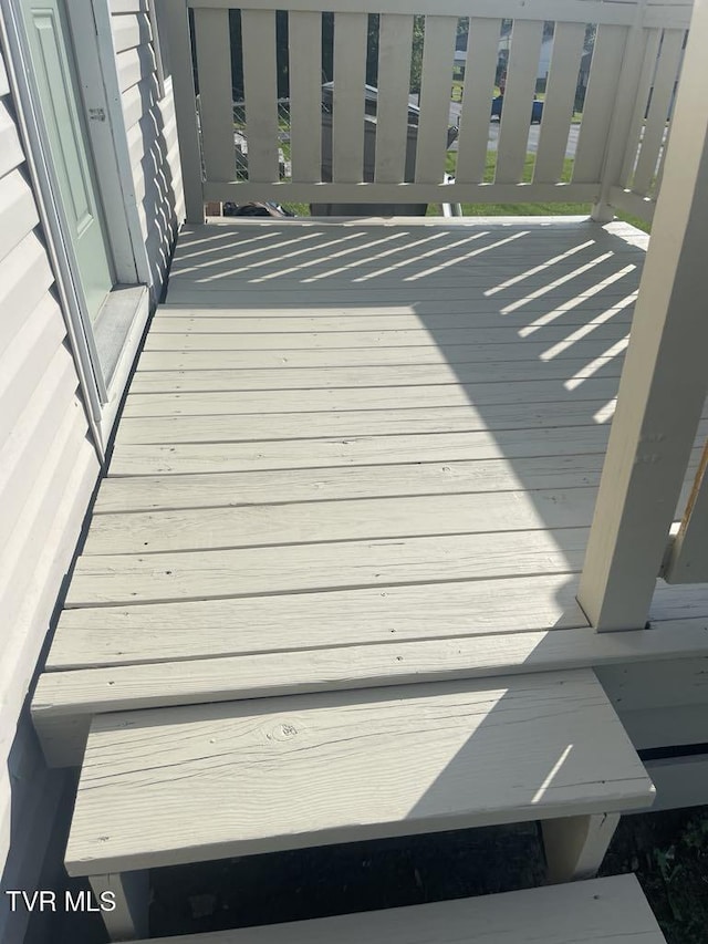 2642 Broad St, Bristol, TN 37620 - view of wooden deck